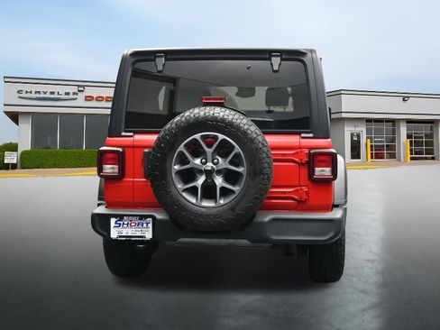 Used 2024 Jeep Wrangler Unlimited Sport AWD/4WD image 4