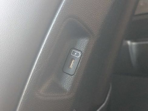 Used 2025 Kia Sorento S FWD image 13