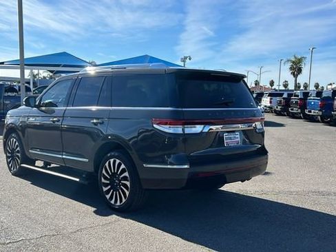 Used 2023 Lincoln Navigator Black Label image 5