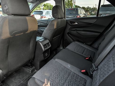 Used 2024 Chevrolet Equinox LT w/ LPO, Floor Liner Package FWD image 17