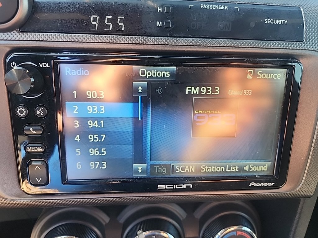 Used 2016 Scion tC FWD image 22