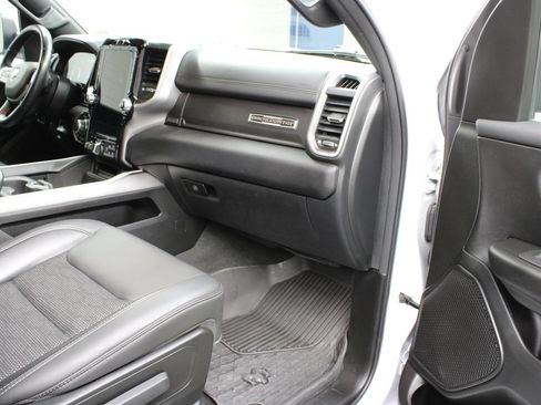 Used 2023 RAM 1500 Big Horn AWD/4WD image 32