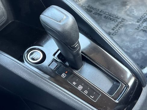 Used 2021 Nissan Versa S image 25