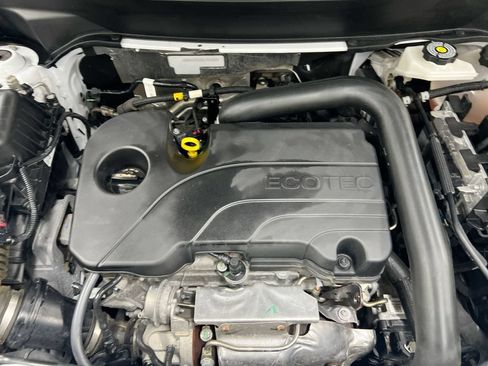 Used 2025 Chevrolet Equinox RS w/ Safety and Technology Package AWD/4WD image 26