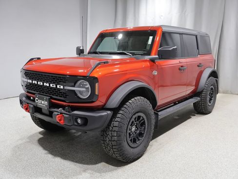 Used 2023 Ford Bronco Wildtrak AWD/4WD image 6