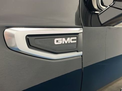 Used 2023 GMC Yukon XL Denali image 46