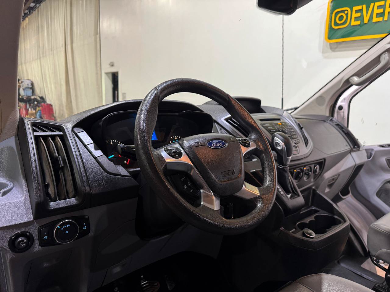 Used 2019 Ford Transit 150 130 Low Roof RWD image 10
