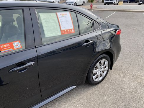 Used 2020 Toyota Corolla LE image 45