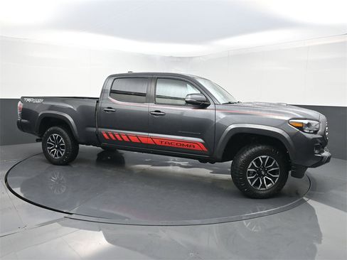 Used 2022 Toyota Tacoma TRD Sport image 42