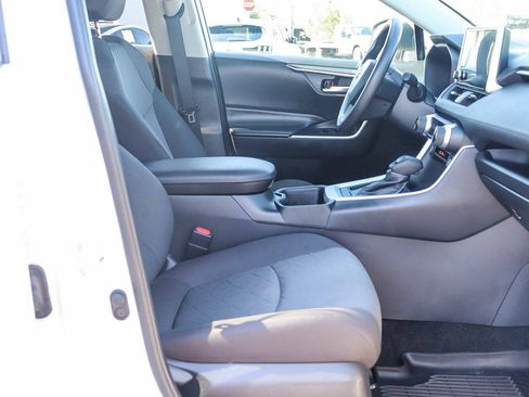 Used 2024 Toyota RAV4 XLE FWD image 16