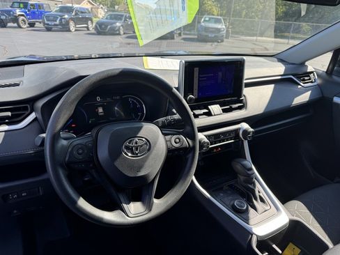Used 2024 Toyota RAV4 XLE image 6