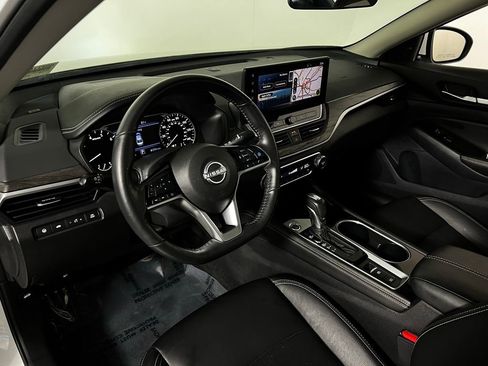 Used 2024 Nissan Altima 2.5 SL image 13