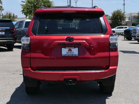 Used 2022 Toyota 4Runner SR5 Premium AWD/4WD image 6