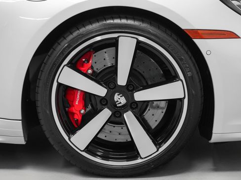 Certified 2025 Porsche 911 Carrera S RWD image 19