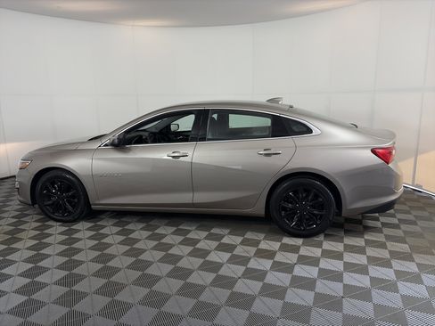 Used 2023 Chevrolet Malibu LT FWD image 13