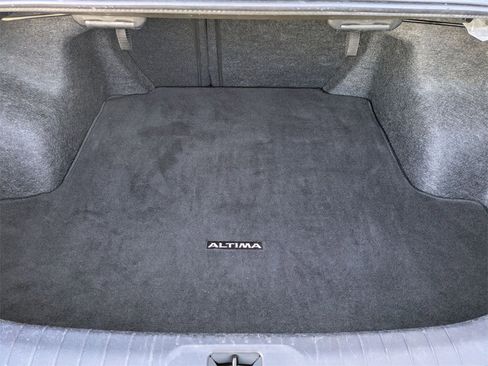 Used 2024 Nissan Altima 2.5 SV image 28