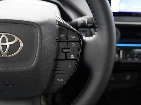 Used 2024 Toyota Prius Limited image 25