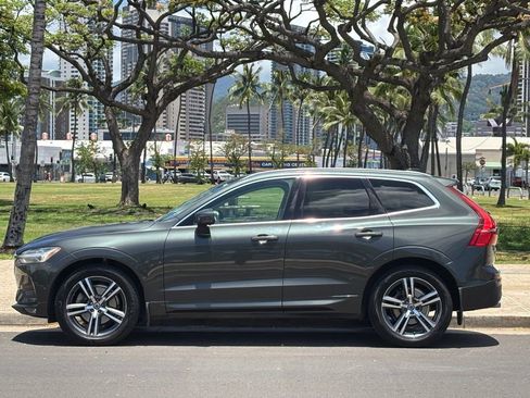 Used 2018 Volvo XC60 T6 Momentum w/ Convenience Package AWD/4WD image 2