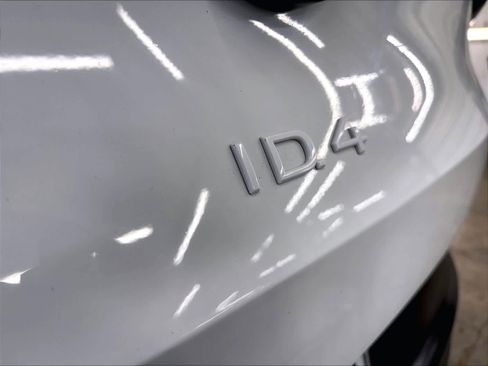 Used 2023 Volkswagen ID.4 Pro AWD/4WD image 27