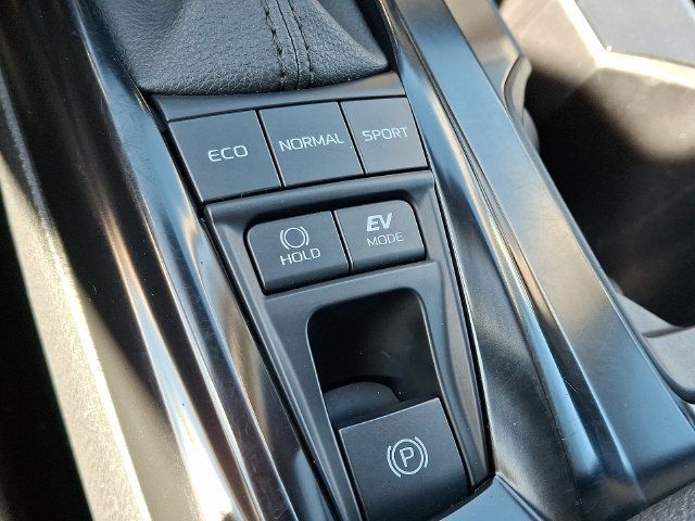Used 2025 Toyota Camry LE FWD image 24