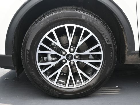 New 2024 Ford Escape SE FWD image 28