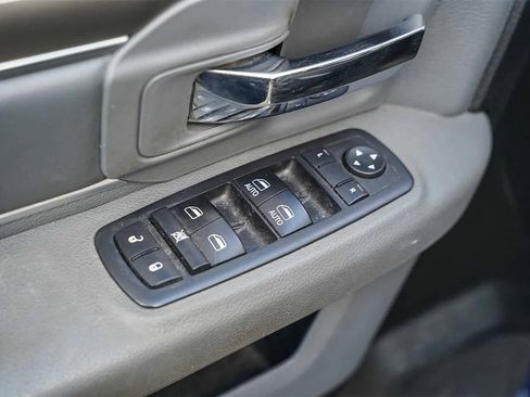 Used 2017 RAM 1500 Classic SLT image 17