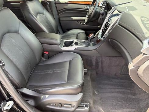 Used 2014 Cadillac SRX Luxury w/ Driver Awareness Package FWD image 13