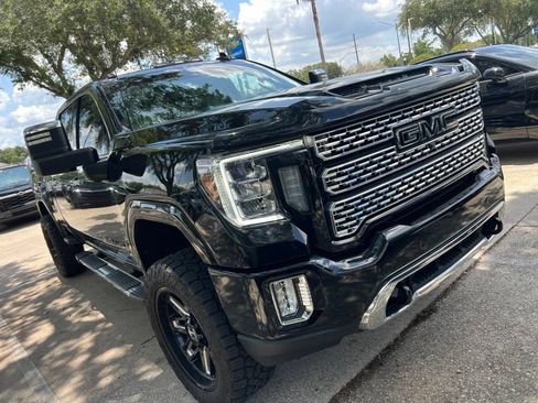 Used 2021 GMC Sierra 2500 Denali w/ Denali Ultimate Package AWD/4WD image 3