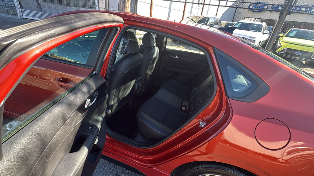 Used 2024 Kia Forte GT-Line w/ GT-Line Premium Package FWD image 26
