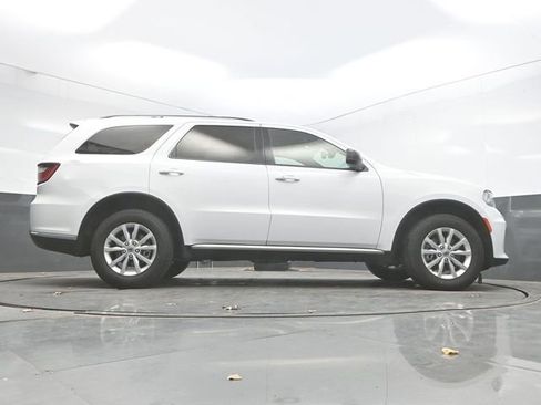 Used 2024 Dodge Durango SXT image 24