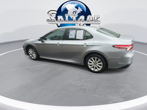Used 2020 Toyota Camry LE image 7
