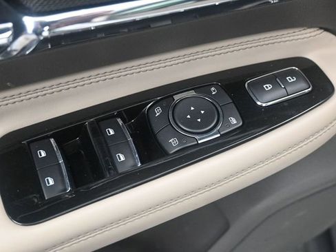 Used 2021 Lincoln Corsair Reserve w/ Equipment Group 201A image 6