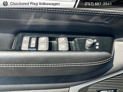 Used 2024 Jeep Wagoneer Series II w/ Flexible Seating Group AWD/4WD image 15