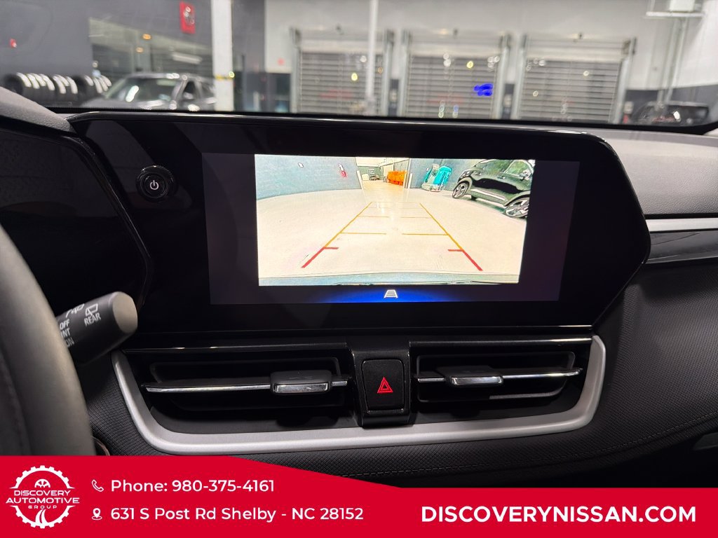 Used 2024 Chevrolet TrailBlazer LT w/ Driver Confidence Package FWD image 19