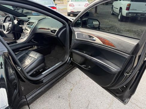 Used 2017 Lincoln MKZ Reserve FWD image 33