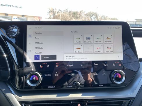 Used 2025 Lexus TX 500h AWD image 23