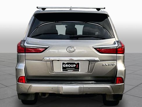 Used 2020 Lexus LX 570 4WD w/ Luxury Package image 5