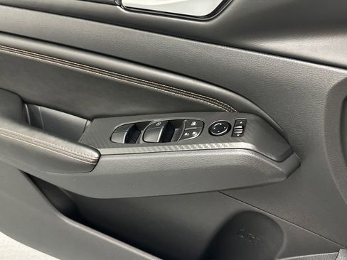 Used 2022 Nissan Altima 2.5 SR image 22