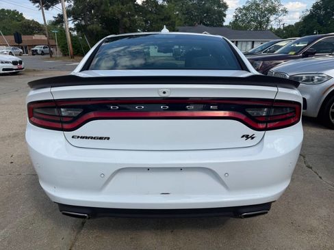 Used 2018 Dodge Charger R/T w/ Blacktop Package RWD image 6