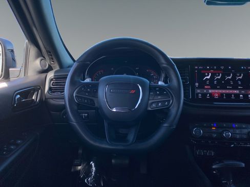 Used 2025 Dodge Durango GT AWD/4WD image 12