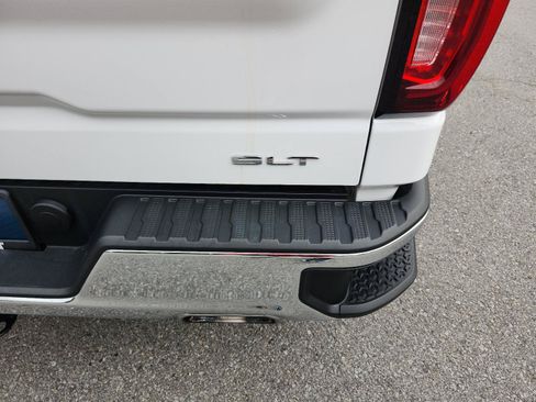 Certified 2023 GMC Sierra 1500 SLT w/ SLT Premium Package AWD/4WD image 5