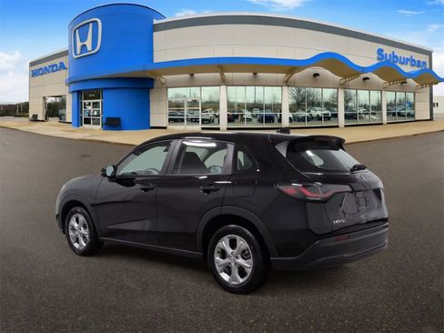 Used 2023 Honda HR-V LX image 6