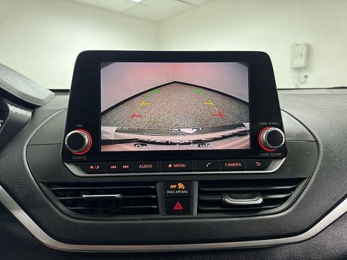 Used 2021 Nissan Altima 2.5 SV image 20