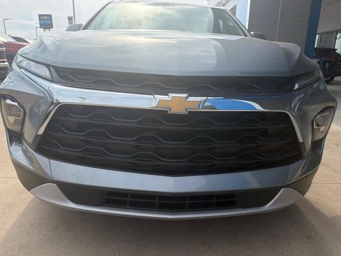 New 2026 Chevrolet Blazer LT w/ Convenience Package AWD/4WD image 11