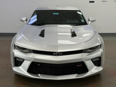 Used 2016 Chevrolet Camaro SS RWD image 3