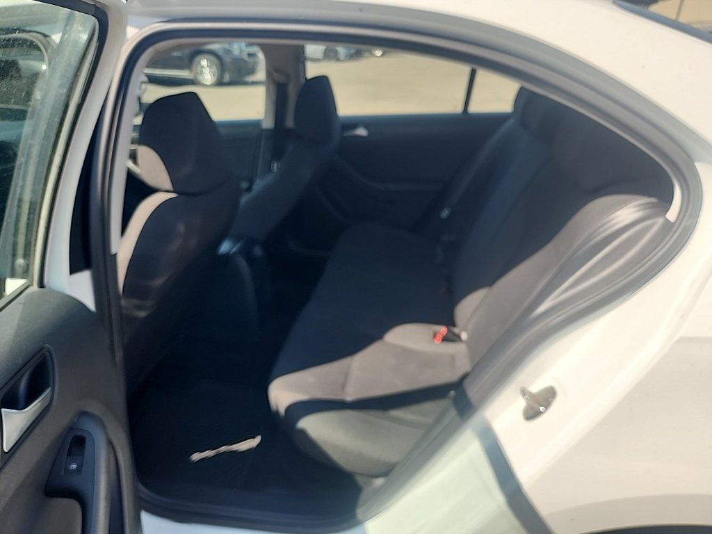 Used 2016 Volkswagen Jetta S FWD image 18