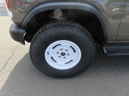 New 2026 Ford Bronco Heritage Edition image 8