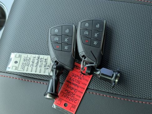 Used 2026 Chevrolet Suburban RST w/ Comfort Package AWD/4WD image 43