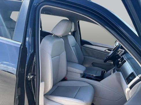 Used 2020 Volkswagen Atlas SE FWD image 8