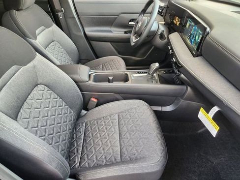 New 2026 Nissan Kicks SV image 10